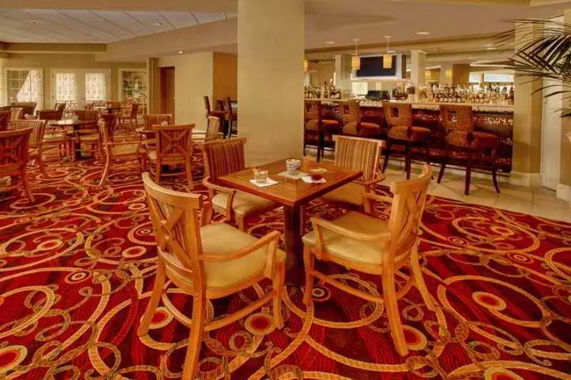 هتل Doubletree By Hilton Little Rock