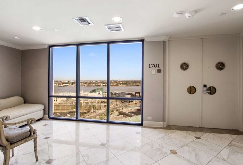 Szálloda Doubletree By Hilton New Orleans