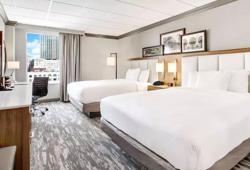 هتل Doubletree By Hilton New Orleans