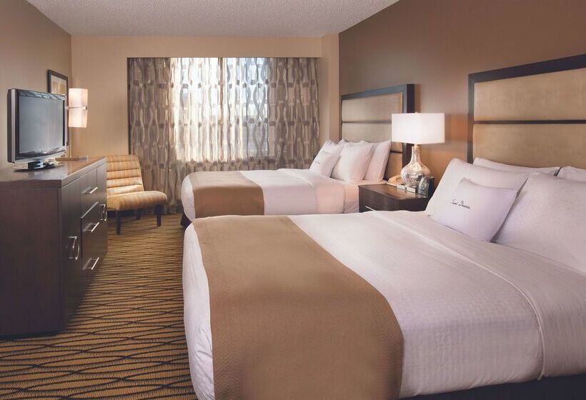 هتل Doubletree Suites By Hilton Austin Downtown Capitol