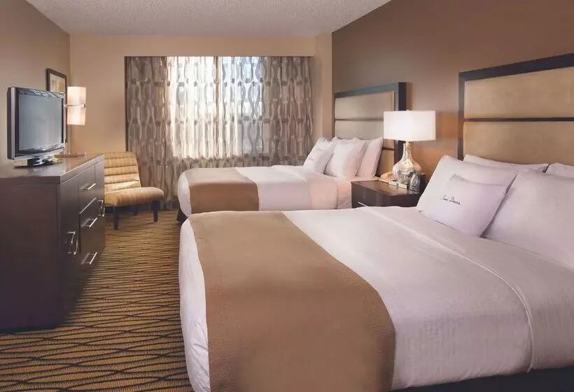 호텔 Doubletree Suites By Hilton Austin Downtown Capitol