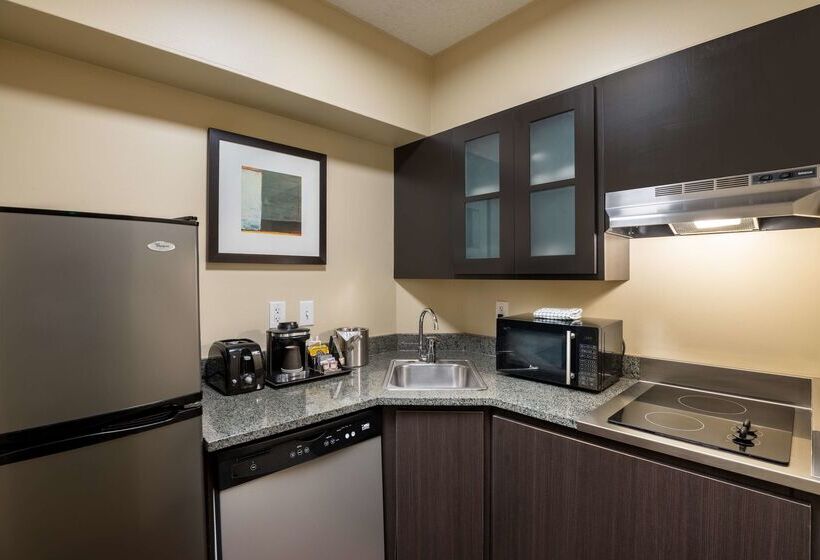 هتل Doubletree Suites By Hilton Austin Downtown Capitol