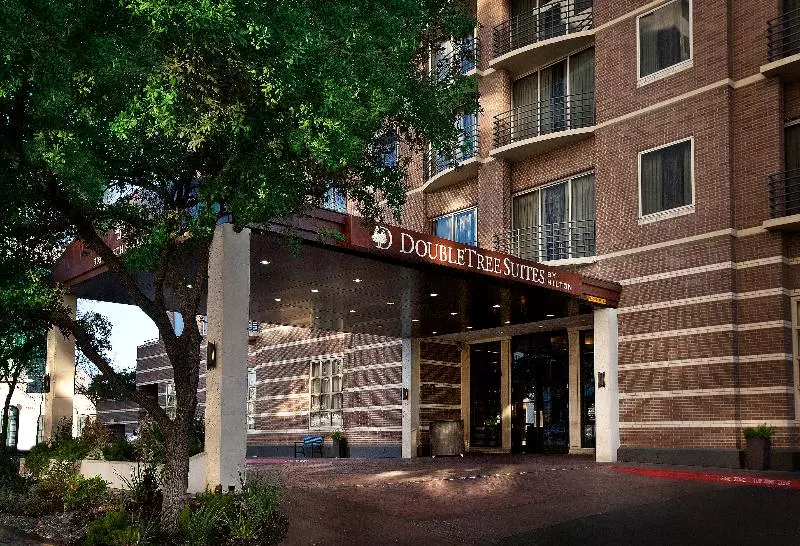 호텔 Doubletree Suites By Hilton Austin Downtown Capitol