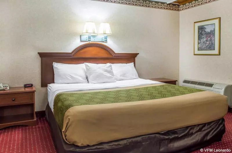 Отель Inn At York