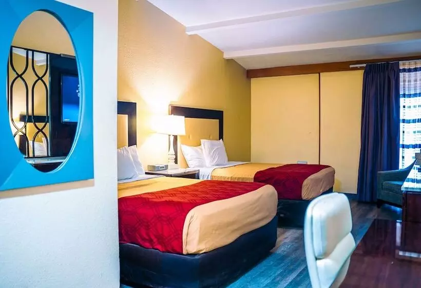 Отель Inn At York