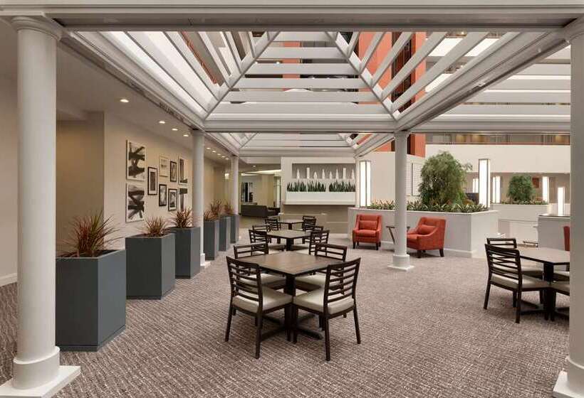 فندق Embassy Suites By Hilton Baltimore At Bwi Airport