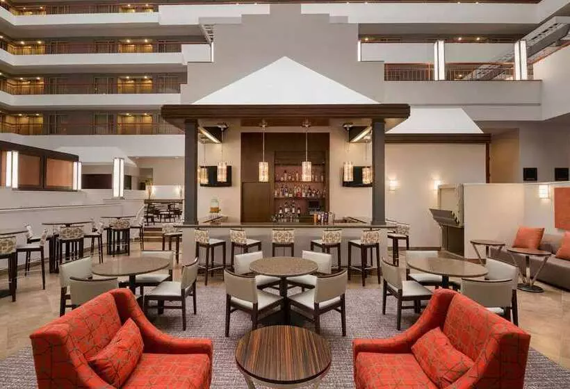 בית מלון כפרי Embassy Suites By Hilton Baltimore At Bwi Airport