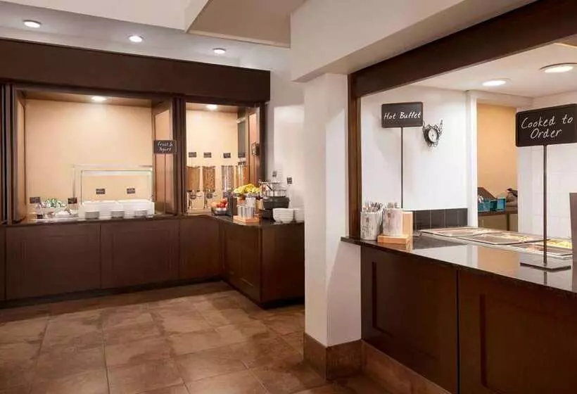 בית מלון כפרי Embassy Suites By Hilton Baltimore At Bwi Airport