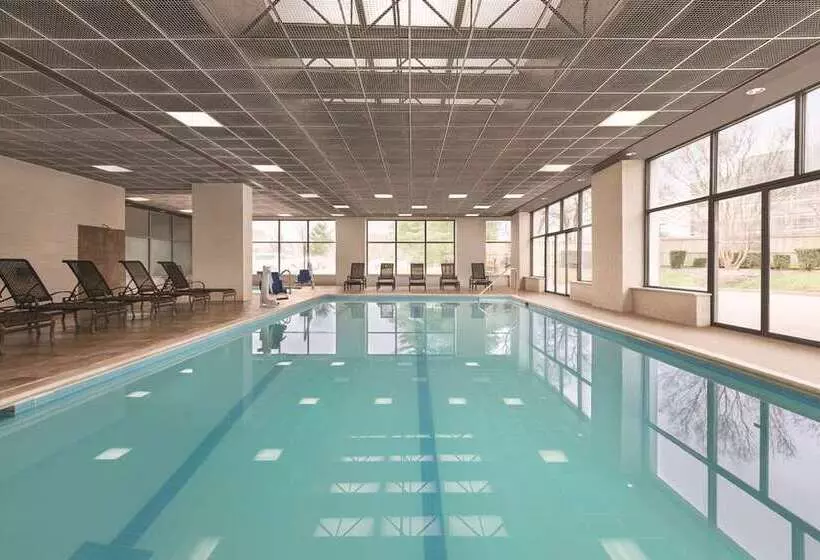 בית מלון כפרי Embassy Suites By Hilton Baltimore At Bwi Airport