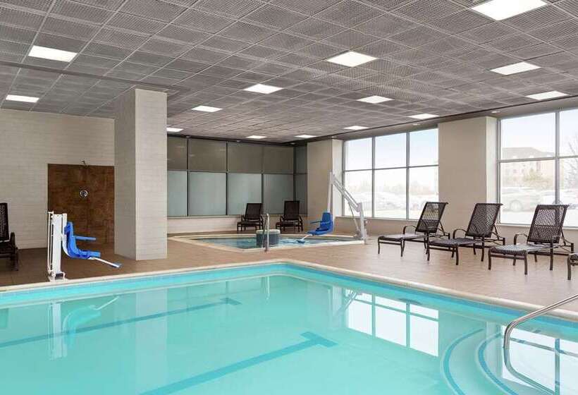 فندق Embassy Suites By Hilton Baltimore At Bwi Airport