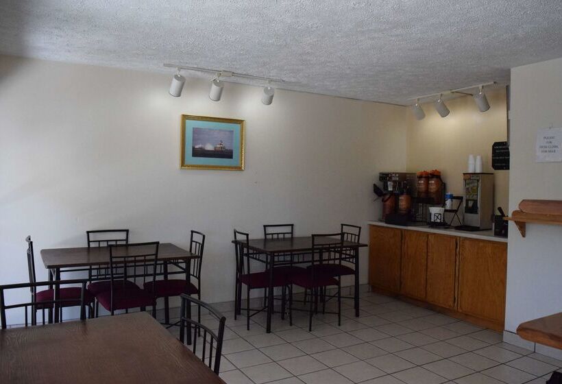 Szálloda Knights Inn Oswego East