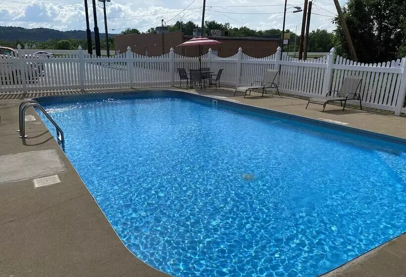 ホテル Red Roof Inn Portsmouth  Wheelersburg