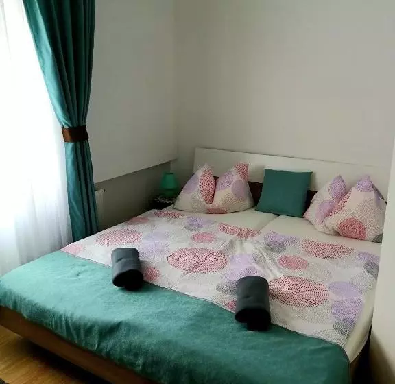 Aamiaismajoitus (B&B) Kőszeg Panzió