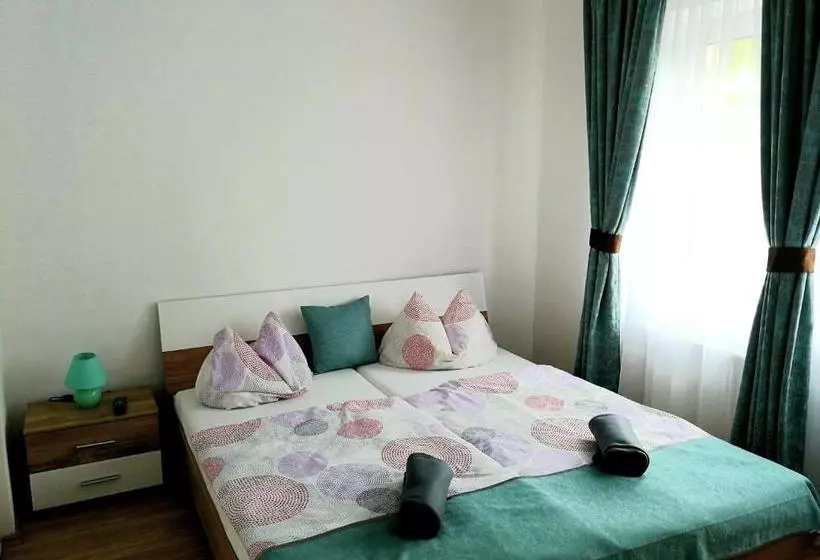 Aamiaismajoitus (B&B) Kőszeg Panzió