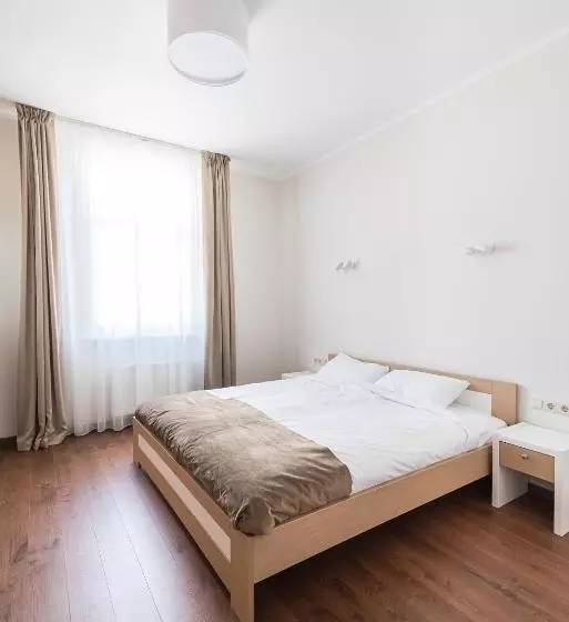 Black Pearl Apartments