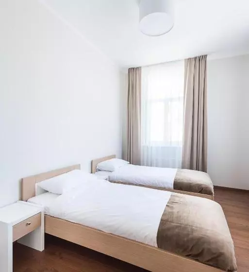 Black Pearl Apartments