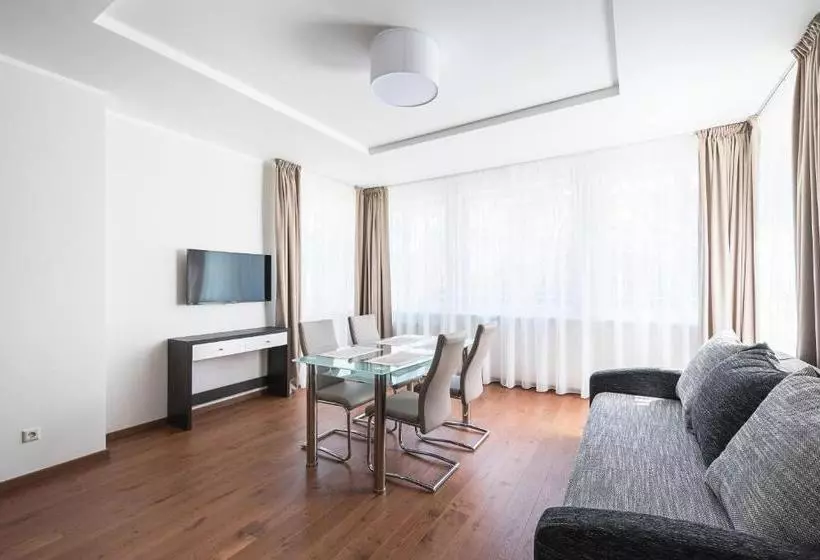 Black Pearl Apartments