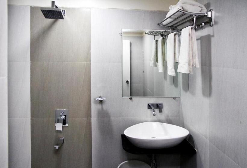 هاستل Yash Executive