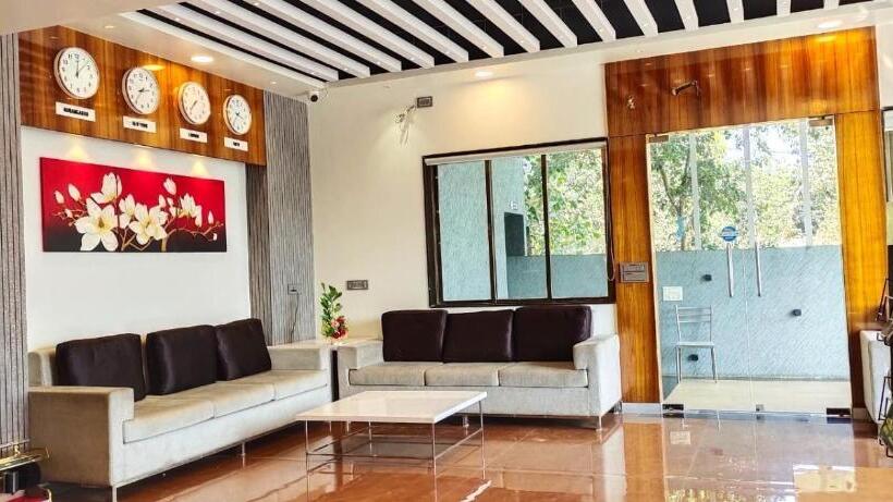 هاستل Yash Executive