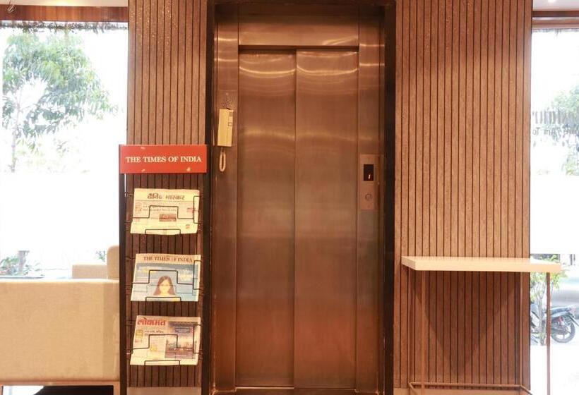 هاستل Yash Executive