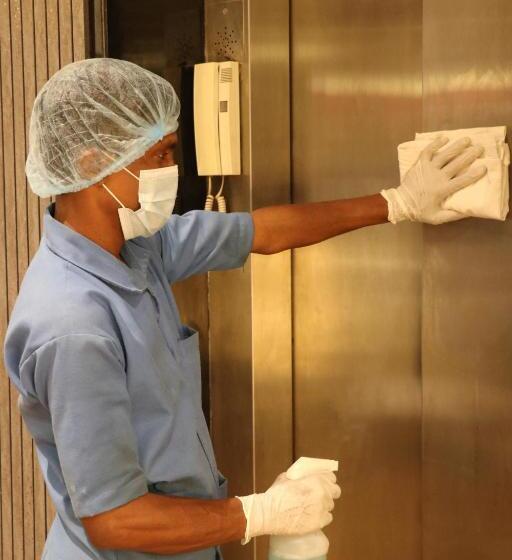 هاستل Yash Executive