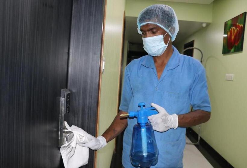 هاستل Yash Executive