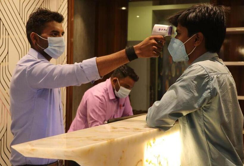 هاستل Yash Executive