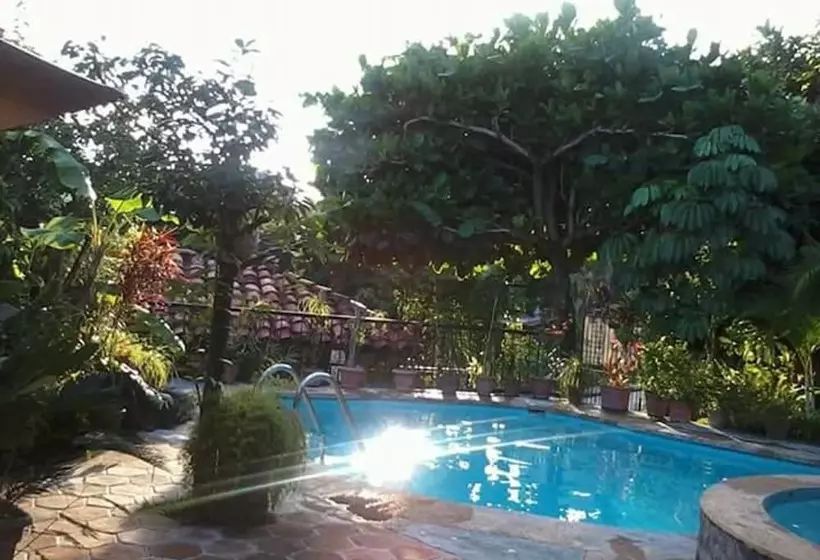 Majatalo Campamento Amigos Del Rio