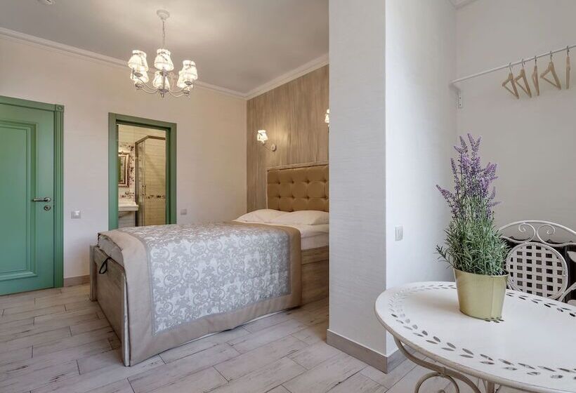 Bon Son Hotel & Hostel