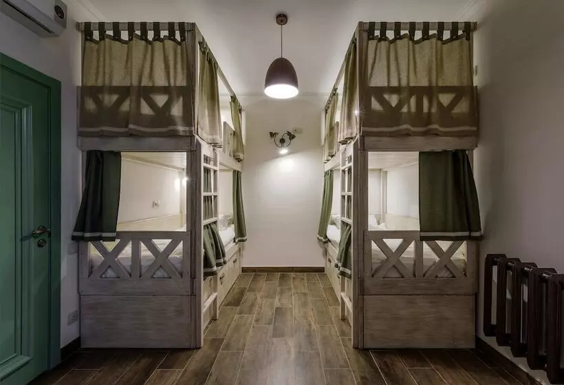 Bon Son Hotel & Hostel