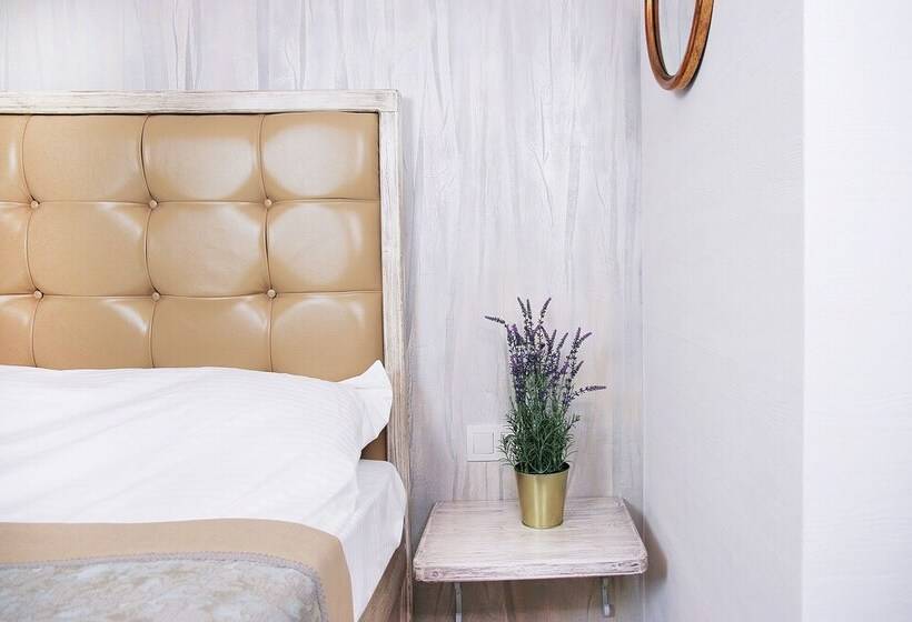 Bon Son Hotel & Hostel