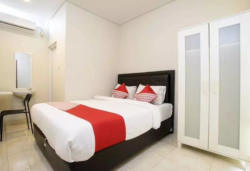 هتل Griya Damai Syariah By Oyo Rooms