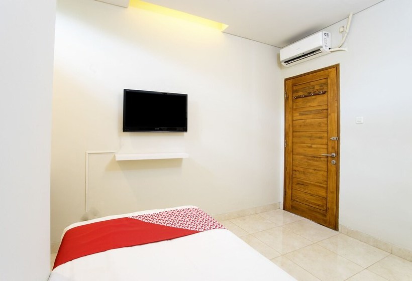 בית מלון כפרי Griya Damai Syariah By Oyo Rooms