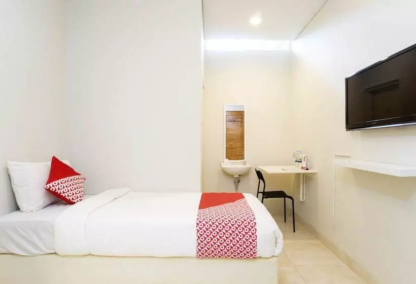 هتل Griya Damai Syariah By Oyo Rooms