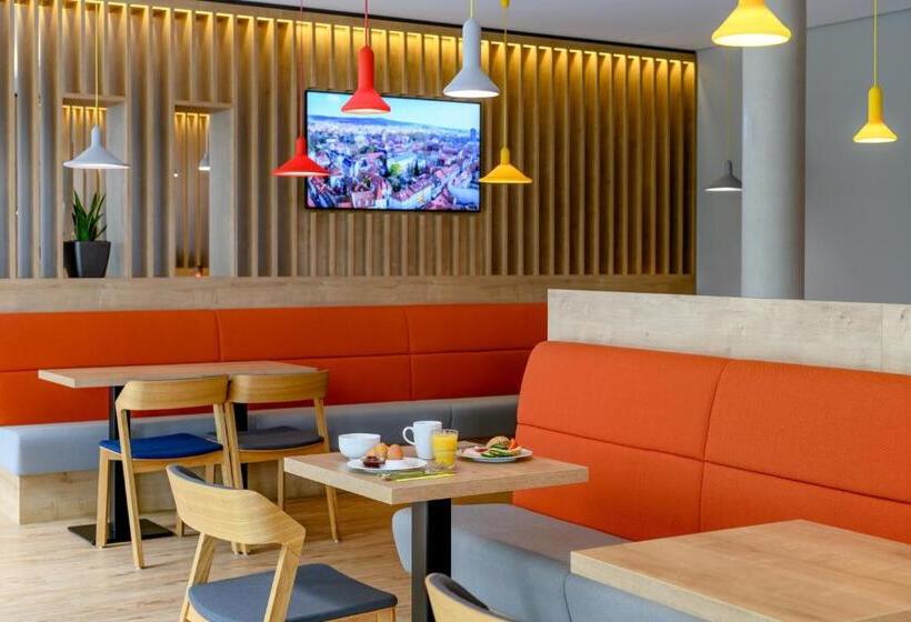 호텔 Holiday Inn Express Göttingen, An Ihg