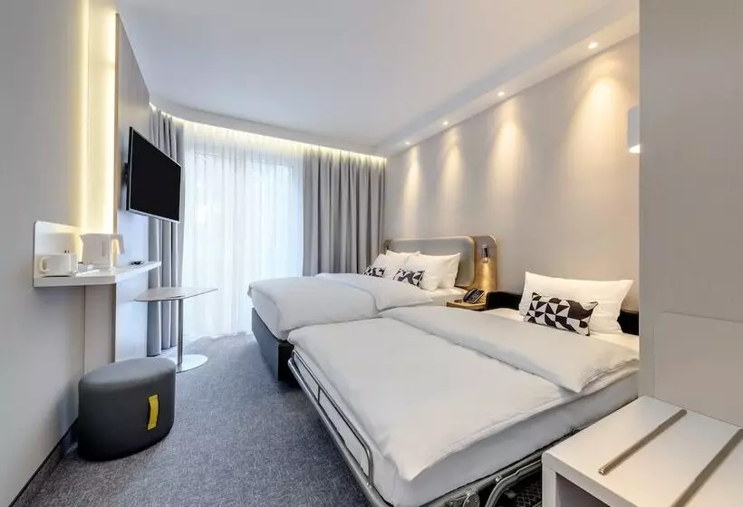 Hotelli Holiday Inn Express Göttingen, An Ihg