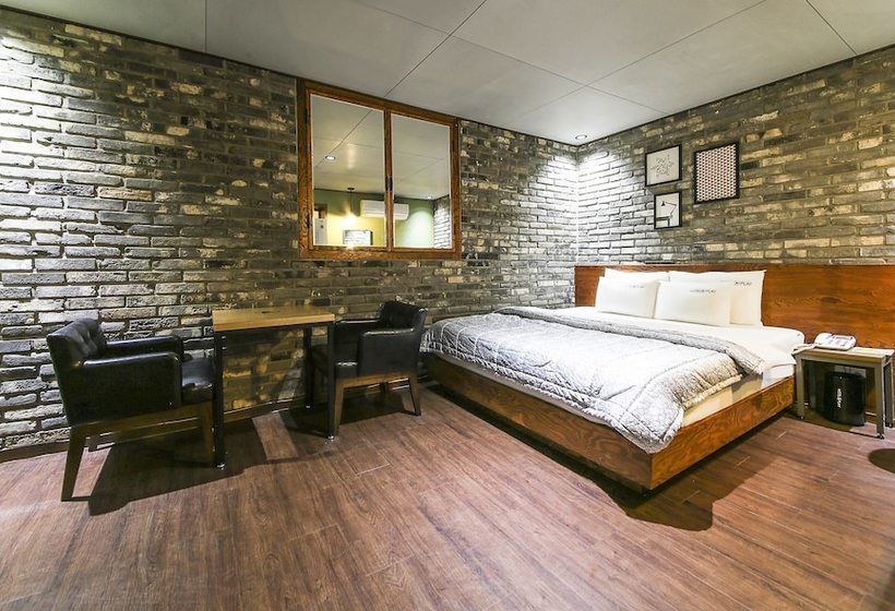 酒店 Changwon  Play