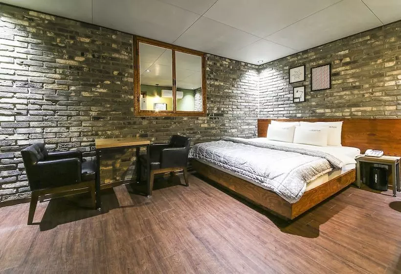 Hotelli Changwon  Play