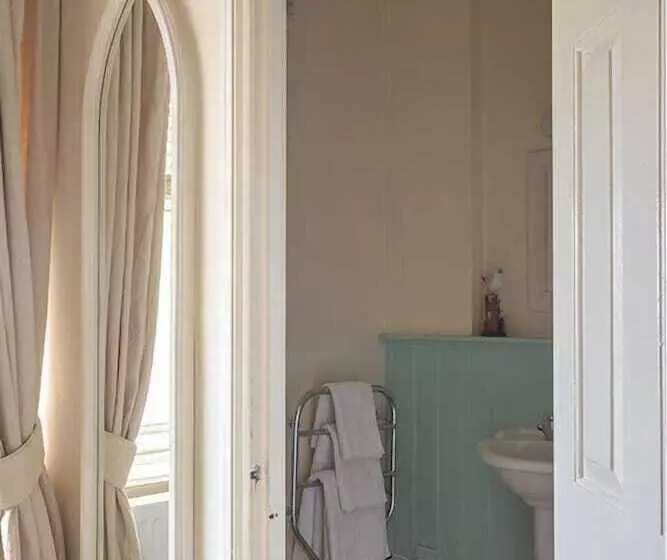 ホテル The Wight Mouse Inn