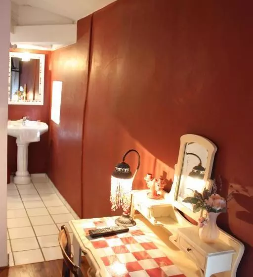 Aamiaismajoitus (B&B) La Maison Des Chartreux