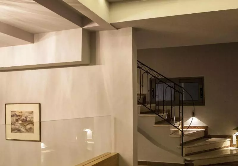 هتل Anemos Rooms & Apartments