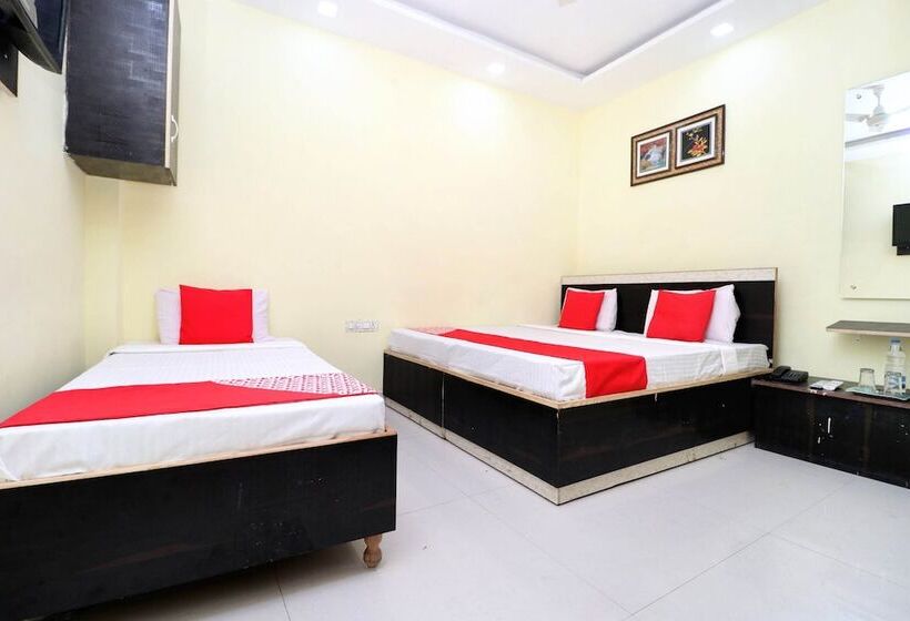 Hotel O Gian Residency