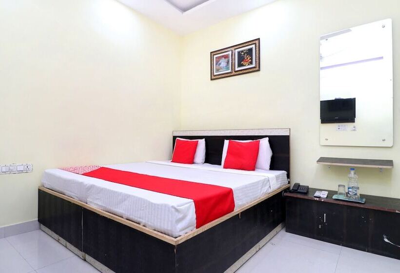 Hotel O Gian Residency