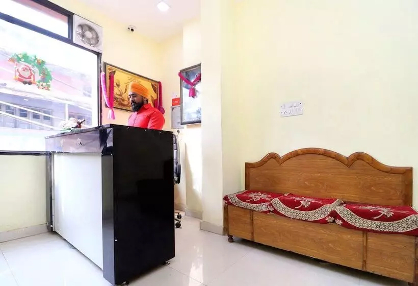 Hotel O Gian Residency