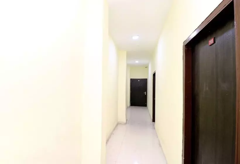 Hotel O Gian Residency