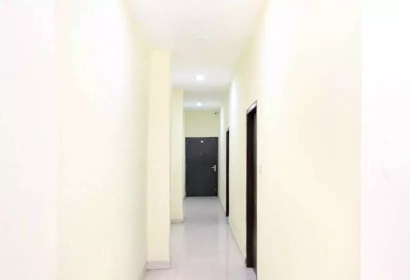 Hotel O Gian Residency