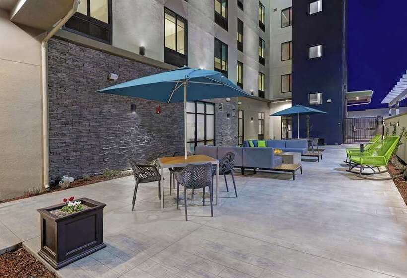 فندق Hampton Inn Patterson