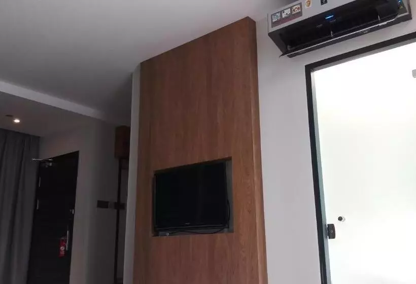 Roxy Hotel Padungan