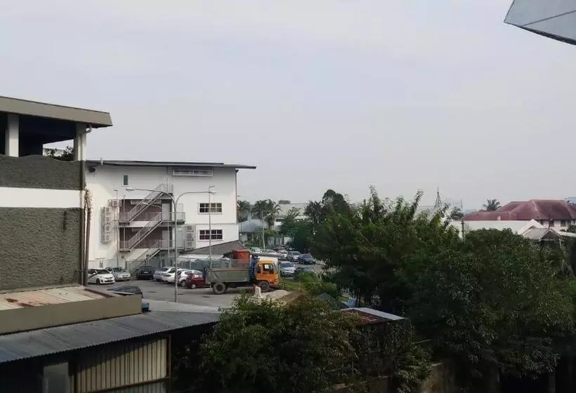 Roxy Hotel Padungan
