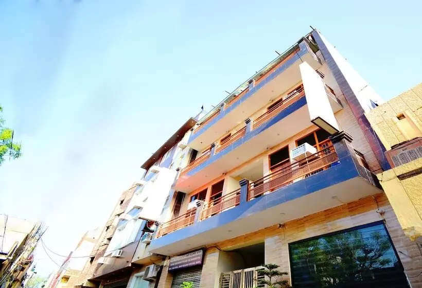 هتل The Sai Palace By Oyo Rooms